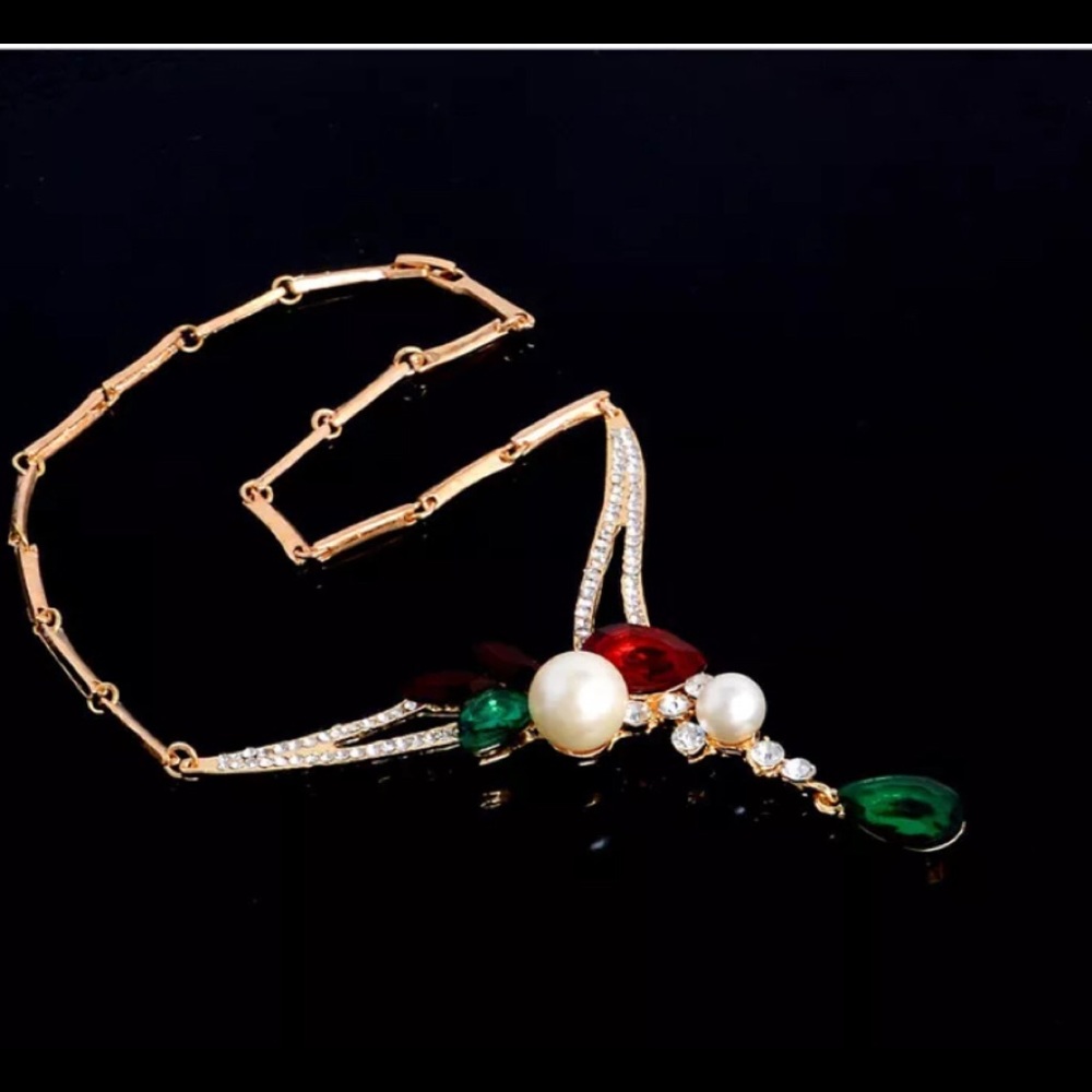 🔥2/$40🔥18K Gold Plated Crystal Pearl Jewelry Set - Picture 3 of 6